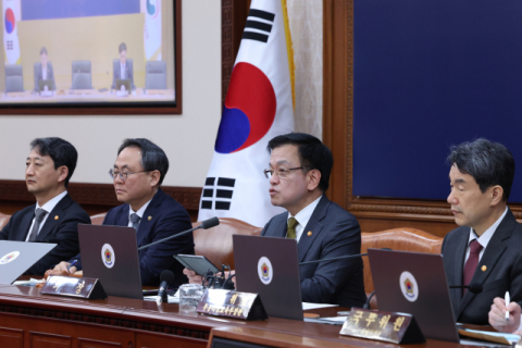 최상목, 외교·산업·과기 차관 소집…'민감국가' 지정 대응