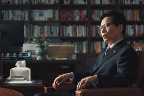 [한소연 기자의 한페이지] 황정근 국회도서관장 