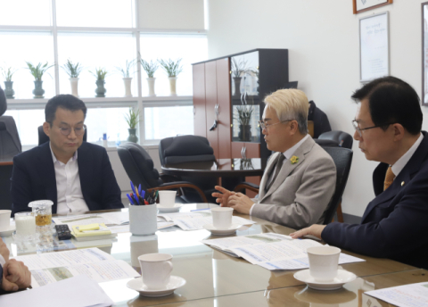 청도군, 국회의원과 손 맞잡고 중앙부처 국비 예산 확보 나서