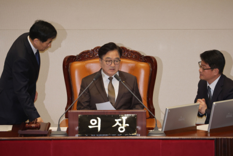 우원식, 韓 복귀하자마자 