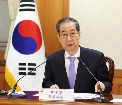 韓대행, 프란치스코 교황 선종 조전 보내 
