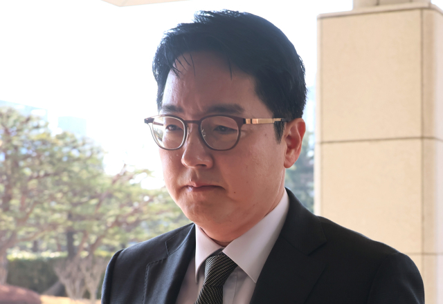 심우정 검찰총장이 17일 서울 서초구 대검찰청 청사로 출근하고 있다. 연합뉴스