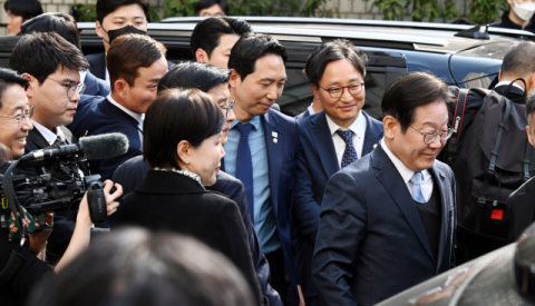 이재명, '사법 리스크' 부담 해소…대권 행보 날개 달아