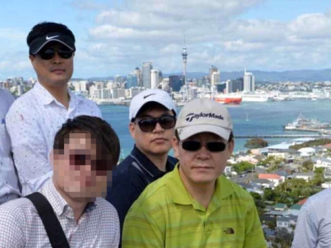사진 확대가 조작?…'이재명 무죄' 여권 반발