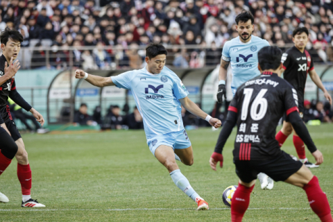 대구FC, FC서울에 재역전 허용…충격의 3연패  