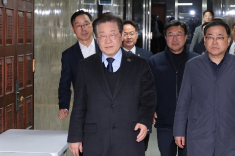 巨野, 헌재 향해 신속한 윤 대통령 탄핵 심판 선고 압박 