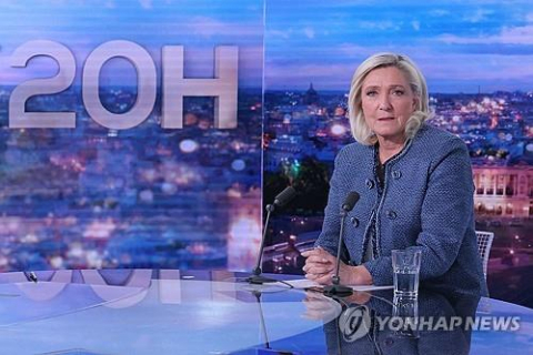 '암초' 만난 佛 극우 대선주자 르펜, 29세 바르델라 부상