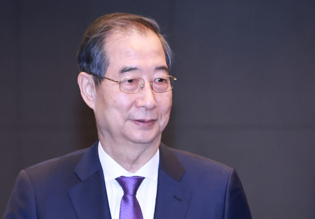 한덕수 대통령 권한대행 국무총리가 2일 서울 마포구 중소기업DMC타워에서 열린 청년정책조정위원회 위원 위촉식 및 15차 청년정책조정위원회에 참석하고 있다. 연합뉴스