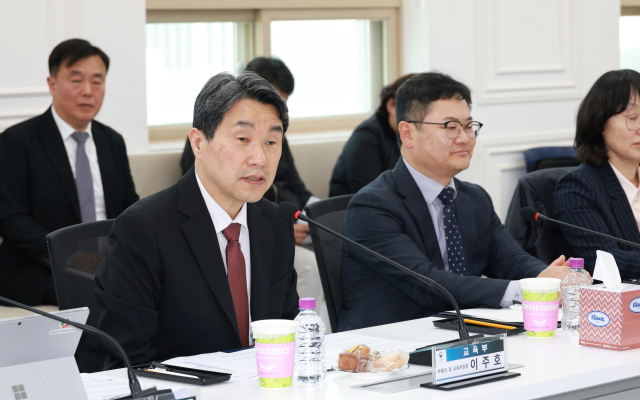 이주호 사회부총리 겸 교육부 장관이 지난달 31일 부산 연제구 부산교육대학교에서 열린 부산대-부산교대 글로컬대학30 간담회에서 발언하고 있다. 연합뉴스