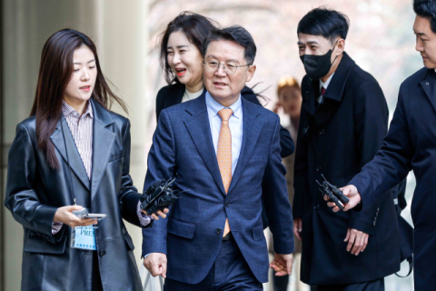 총력전 펼친 양측 대리인단, 尹 선고 하루 앞두고 서로 