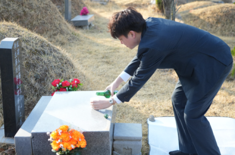 이준석, 尹탄핵 후 첫 일정 'TK 성묘'…사실상 대선후보 일정 돌입