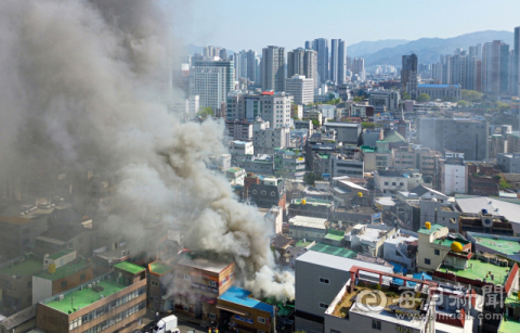대구 중구 단독주택 화재 발생…한 명 경상