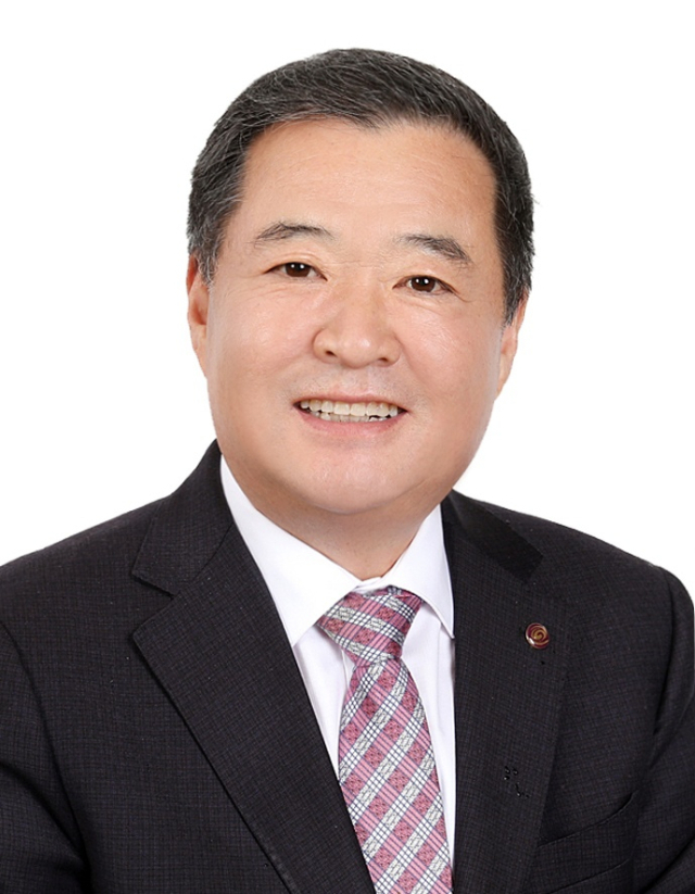 한국외식업중앙회 경북도지회장에 당선된 신인식 후보