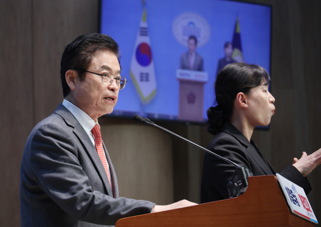 이철우 경북지사가 9일 서울 여의도 국회 소통관에서 대선 출마 선언을 하고 있다. 연합뉴스