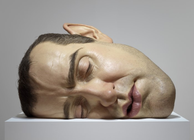 마스크 II, 2002, 혼합 재료, 77 × 118 × 85 cm. 개인 소장. 국립현대미술관 제공