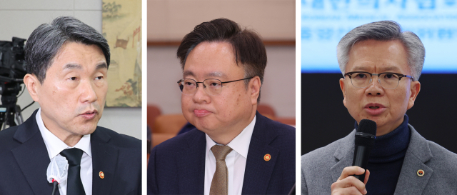 왼쪽부터 이주호 교육부장관, 조규홍 복지부장관, 김택우 대한의사협회 회장. 매일신문 DB