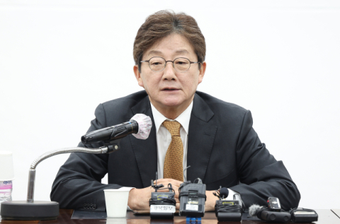 유승민, 국힘 경선 불출마…