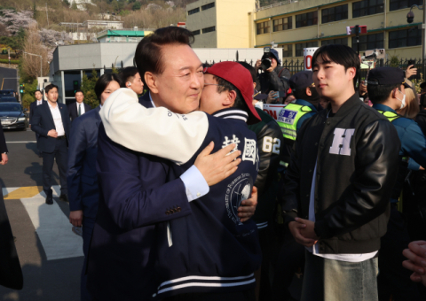 국힘, '윤어게인' 창당 보류에 