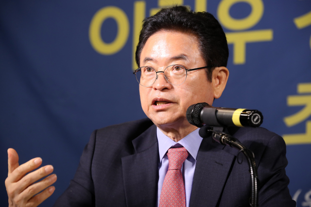 이철우 경북도지사가 14일 아시아포럼21 정책토론회에 참석해 발언하고 있다. 이철우 경북도지사 캠프 제공