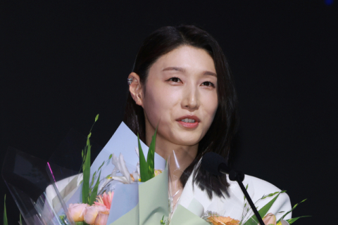 '은퇴' 김연경, 흥국생명 어드바이저로 새 출발