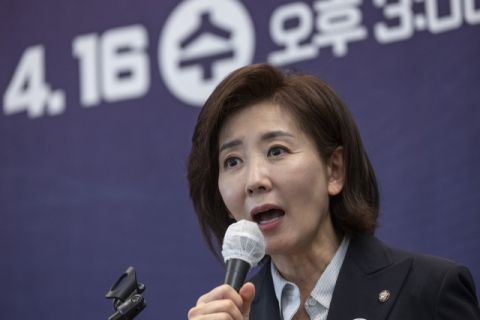 '尹 멘토' 신평 
