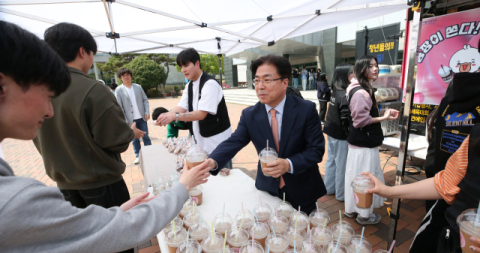 대구가톨릭대, 시험기간 '간식 이벤트'…