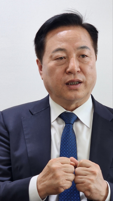 김두관 불출마 선언…