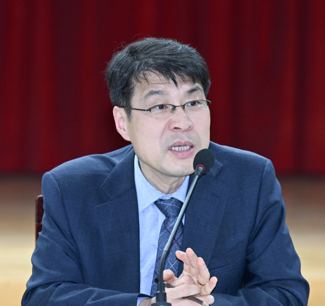 김정기 대구시장 권한대행이 지난 18일 동인청사에서