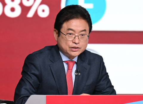 이철우는 누구 지지하나?→