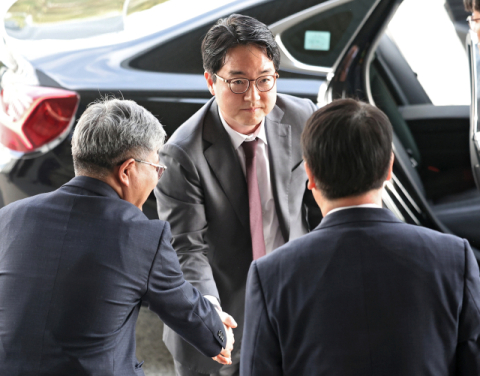 대구 찾은 심우정 검찰총장, 채상병·명태균 질문엔 침묵