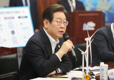 이재명, '3번 폐기' 양곡법 재추진…