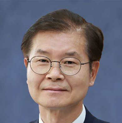 [시대의 창-이정식] 2025년 노동절, 사회적 대전환의 시점