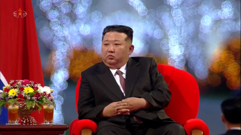 북한, 신형 '최현급' 구축함 진수식…김정은 참석