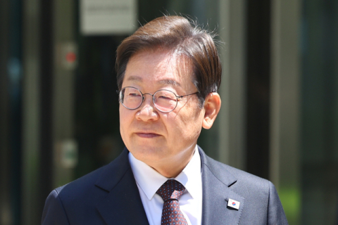 민주 