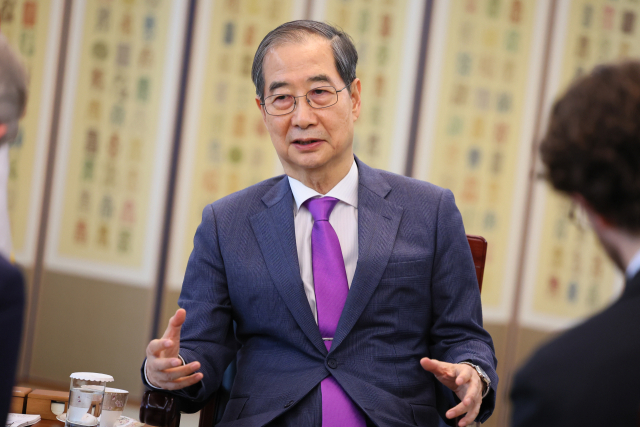 한덕수 대통령 권한대행 국무총리가 지난 22일 영국 시사주간지 