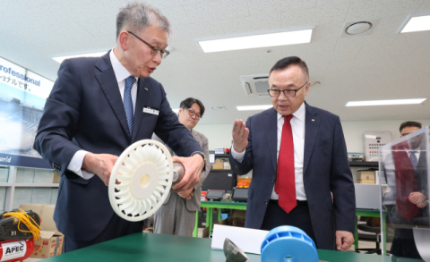 황주호 한수원 사장, 수력 분야 강소기업 ㈜이피이씨 방문