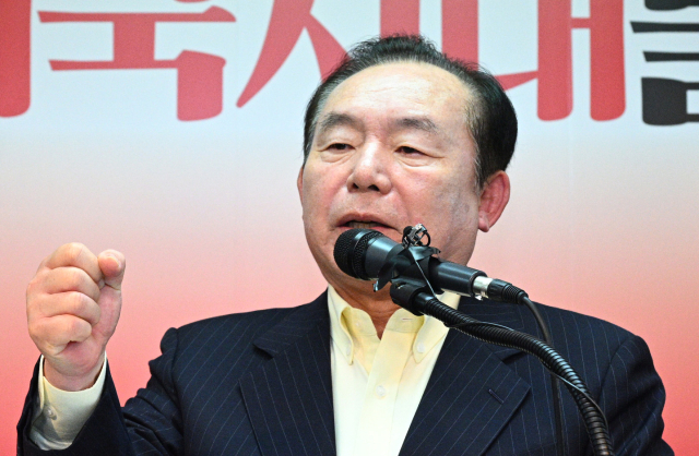 이인제 전 노동부 장관. 연합뉴스