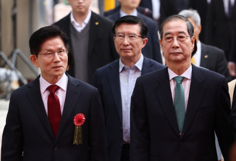 보수 단일후보 적합도 한덕수 30%, 김문수 21.9%… 리얼미터 여론조사