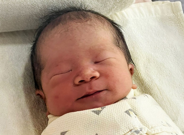 김민정아가