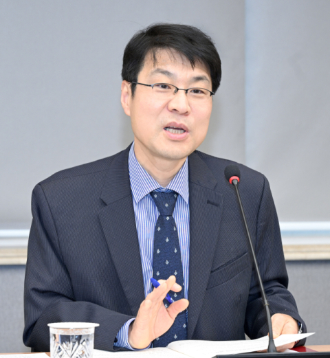 김정기 대구시장 권한대행이 7일 시청 산격청사에서 간부회의를 주재하고 있다. 대구시 제공.