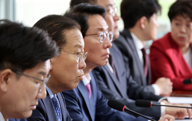 국민의힘 권영세 비상대책위원장이 8일 국회에서 열린 비상대책위원회의에서 발언하고 있다. 연합뉴스