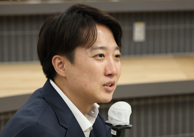 개혁신당 이준석 대선후보가 7일 오후 대전 유성구 한국과학기술원(KAIST)에서 재학생들과 