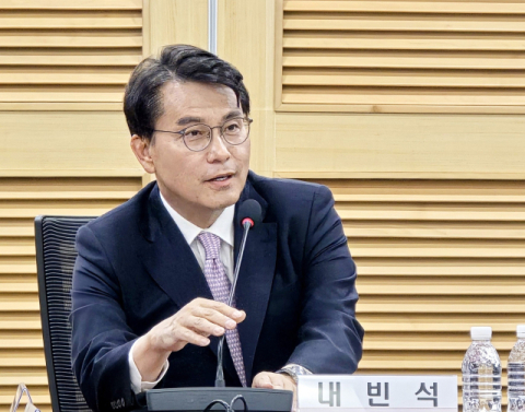 윤상현 