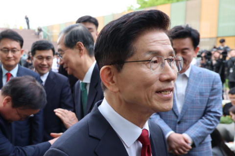 金, 오늘 국민의힘 의원총회 참석…권성동 