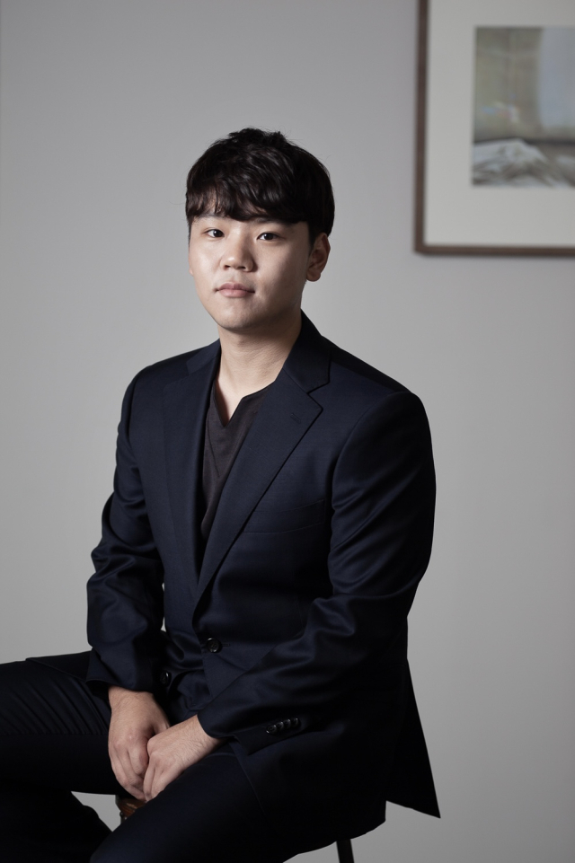 피아니스트 이정욱. 에이엠예술기획