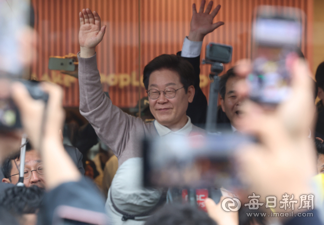 [포토뉴스] 칠곡 방문한 이재명