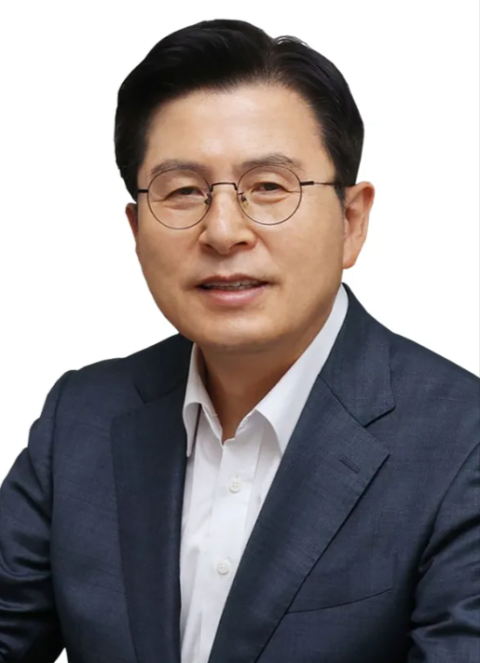 황교안, 대선 후보 사퇴…