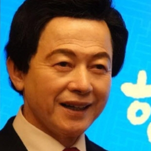 경찰, 허경영 '신도 성추행·사기 혐의' 구속영장 신청