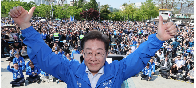 '이재명 30.9%' 민주당 지지율 뛰어넘었다<br />