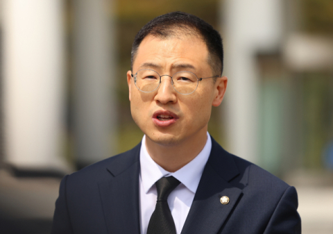 '국힘 탈당' 김상욱, 이재명 지지선언…
